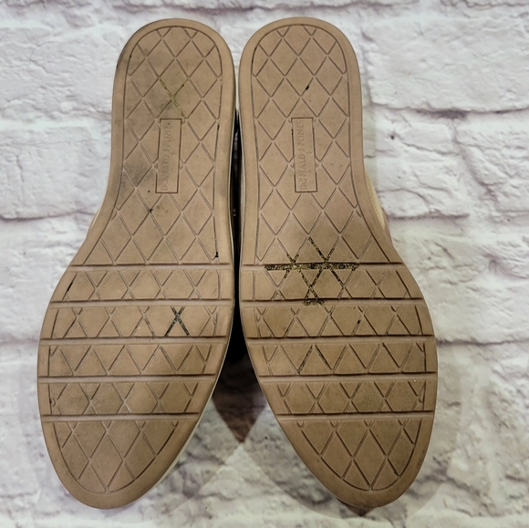 Donald J. Pliner Mylasp Pixelated Rose Leather Suede Slip On Sneakers - Picture 10 of 11